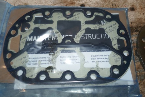 Bitzer バルブプレート ガスケット付 384012-21