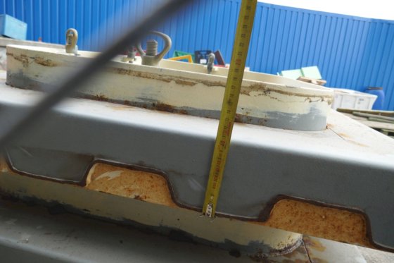 打开窗户进行焊接