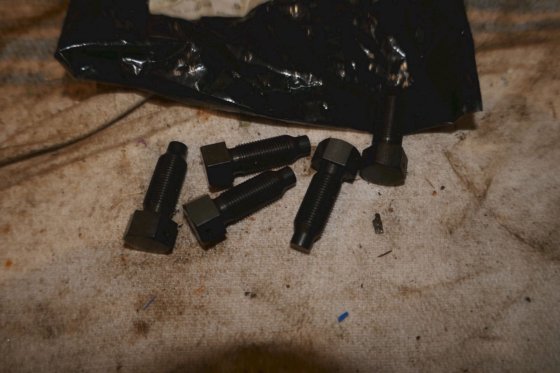 卑尔根-乌尔斯坦劳斯莱斯导向螺钉 022164