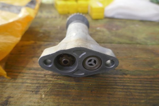 卡特彼勒燃油手动泵短路