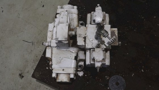 用于控制推力的 Vickers 液压阀