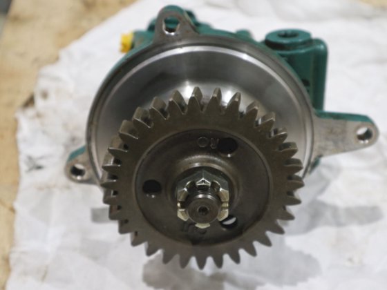 带伺服泵的沃尔沃遍达燃油泵