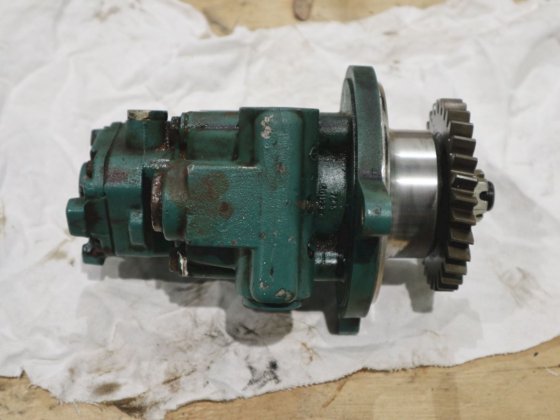 带伺服泵的沃尔沃遍达燃油泵