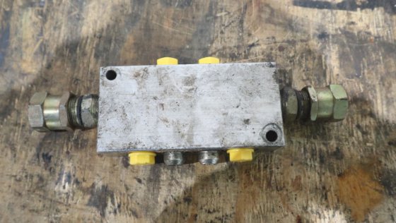 摩德纳平衡阀机油控制装置