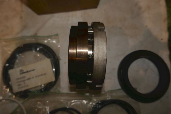 2013 Mycom 机械密封组件 200S/L BOS-E1