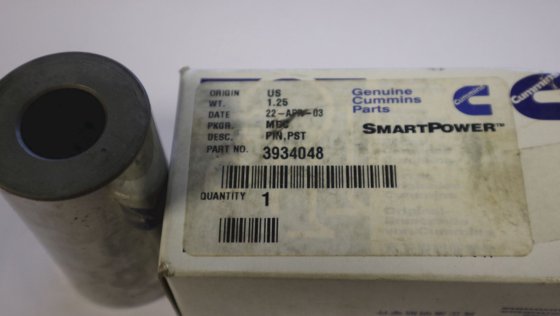 2003 康明斯活塞销