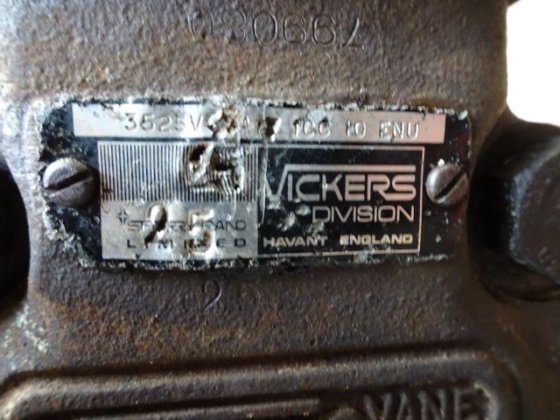 Vickers 3525?????