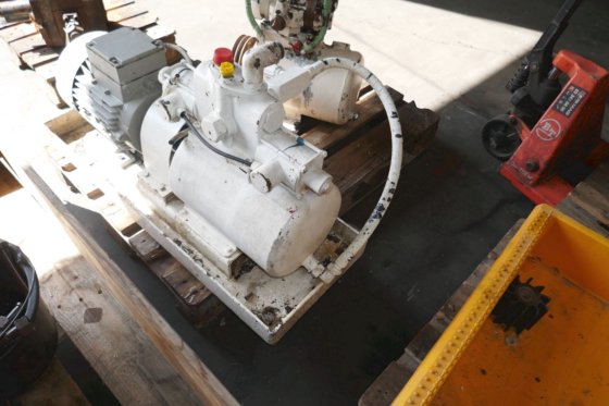 フライデンボーステアリングマシンポンプ