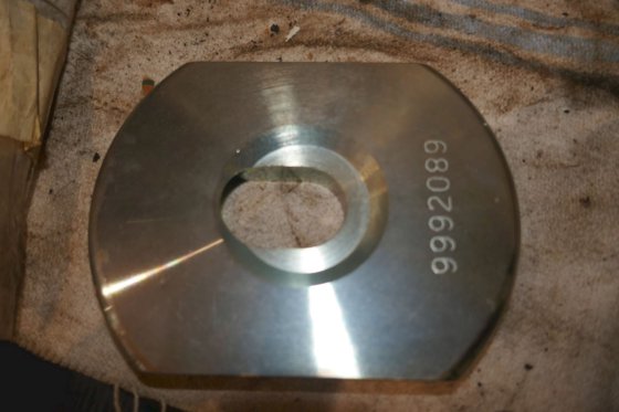 ボルボ・ペンタ プーラープレート 9992089