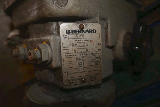 Bernards 蝶阀 DN 100 电动执行机构