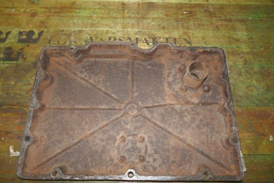 沃尔沃遍达水膨胀箱盖 TD 120A