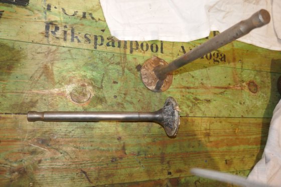 Yanmar Ventilspindel