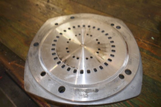 气缸和活塞式空气压缩机 1503.2881 和 104.910