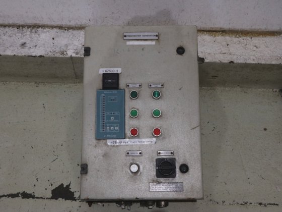 2002 アルファ・ラバル JWP-26-C100用コントロールキャビネット