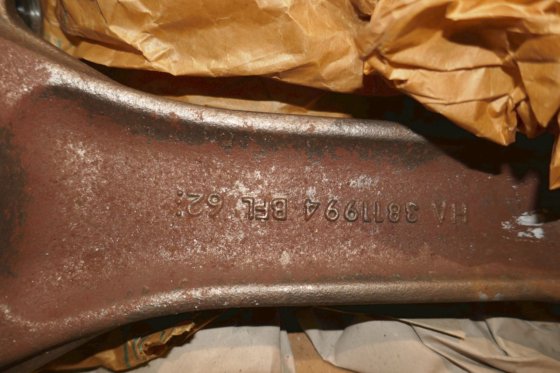 康明斯连杆 3811995