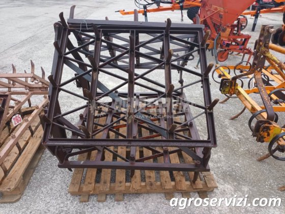 FOLDING HARROW WITH FIXED TEETH