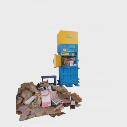 CEを備えた小型油圧梱包機