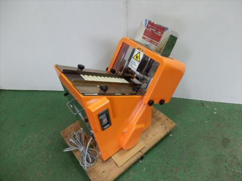 NK-100 小型なまこ餅切断機