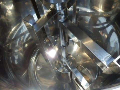 2006 500L storage tank ①.