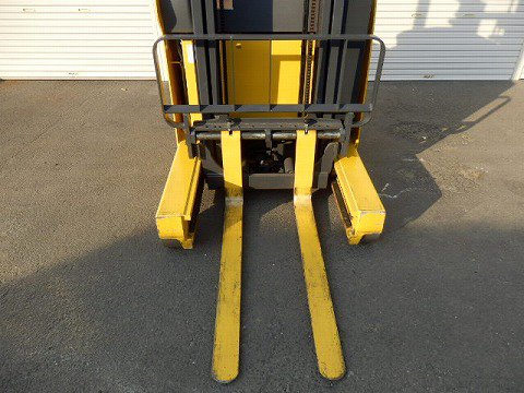 2013 FB10RL-15 リーチフォークリフト