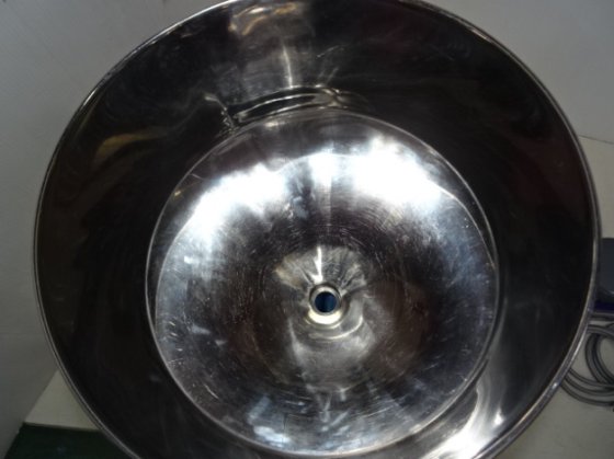 2016 ロータリー式充填機