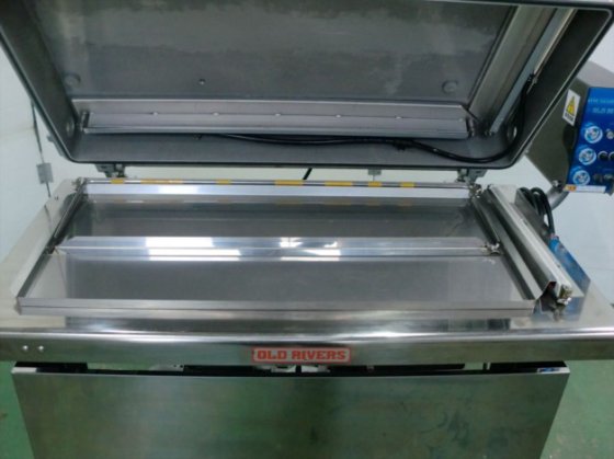 2012 自動真空包装機