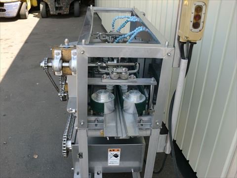 2013 小型三枚卸機