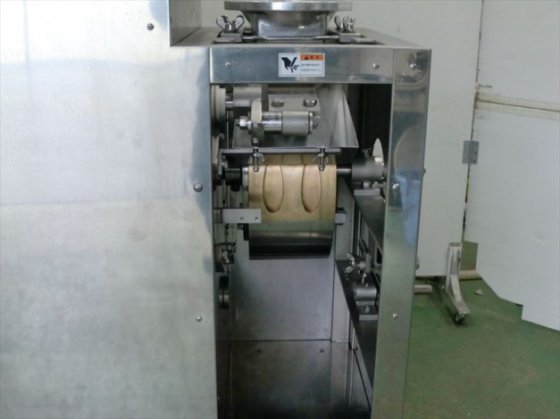 2011 小型食品成型機