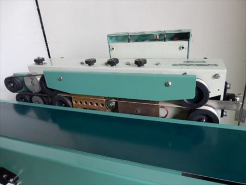 SLE-DV セミ・オートシール機