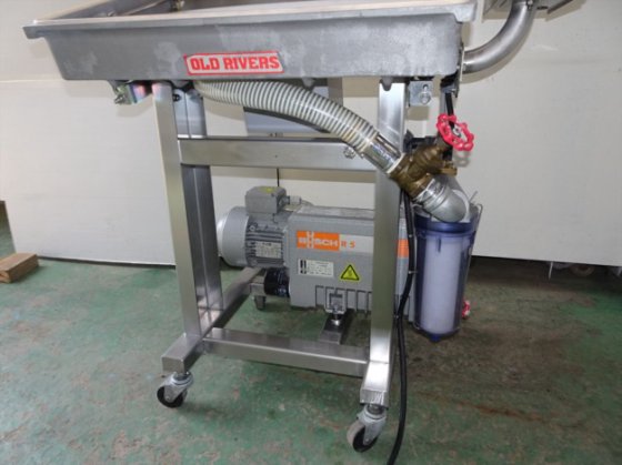 2012 小型真空包装機