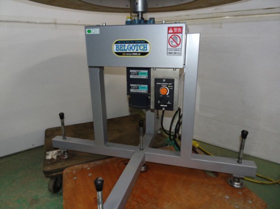 ターンテーブル