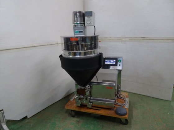 2019 ロータリー式卓上充填機