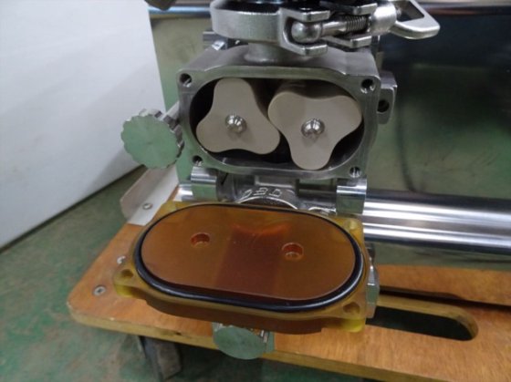 2019 ロータリー式卓上充填機