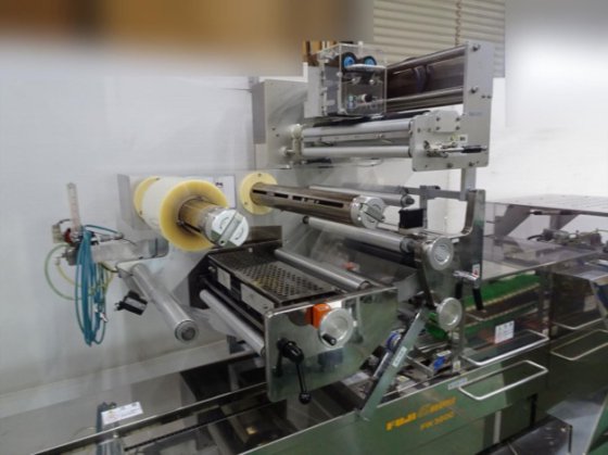 2012 横ピロー包装機