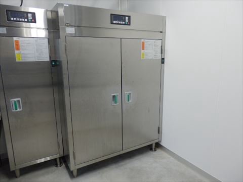 2016 THDE-30BS 電気式熱風消毒保管庫②