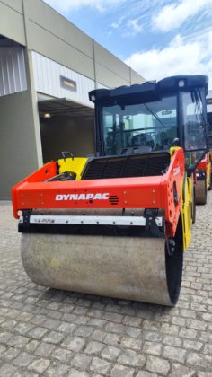 2011 DYNAPAC CC242-HF