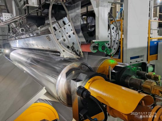 金纬PVC广告布复合挤出生产线