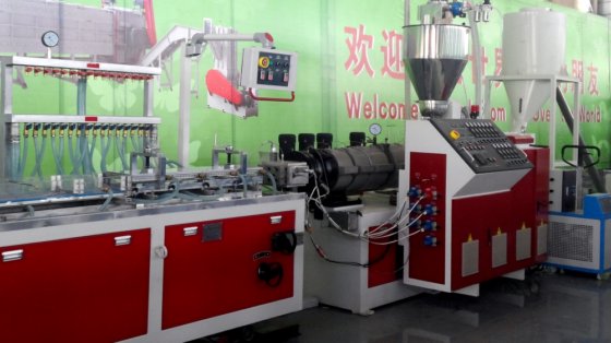 金纬PVC型材生产线