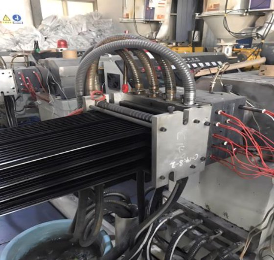 JWELL隔热型材挤出生产线