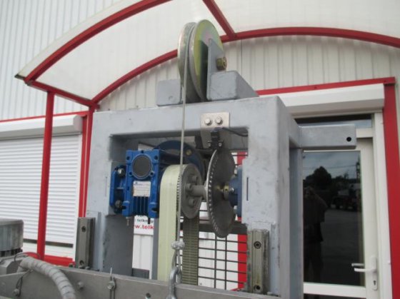 機械製造用アルミニウム製フレーム昇降装置 ボッシュ・プロファイル #3641