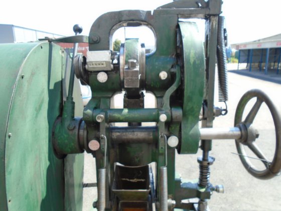 エキセントリックプレス、パンチャーマシン #5101