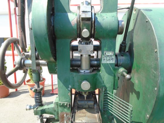 エキセントリックプレス、パンチャーマシン #5101