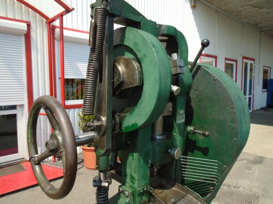 エキセントリックプレス、パンチャーマシン #5101