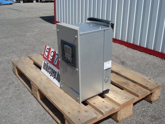 テレメカニック ATV71WU30N4 #5970