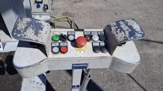 八月。鲁尔曼机械制造有限公司两合公司 E100R #6740