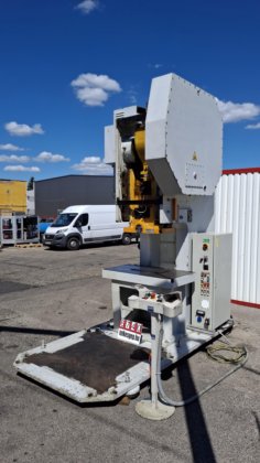 八月。鲁尔曼机械制造有限公司两合公司 E100R #6740