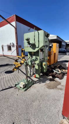 冲孔机、冲孔机、落料机、偏心压力机 #6790