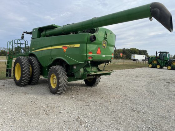 2021 John Deere S770