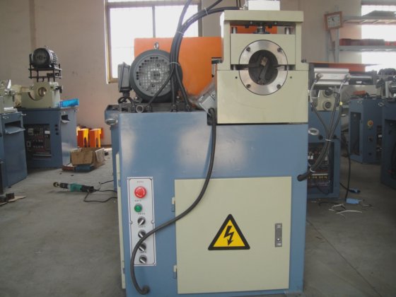 AC 80 Single Head Deburring Machine Round Bar Chamfering Machine in ...