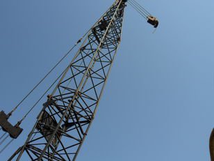 2004 Hitachi KH180-2